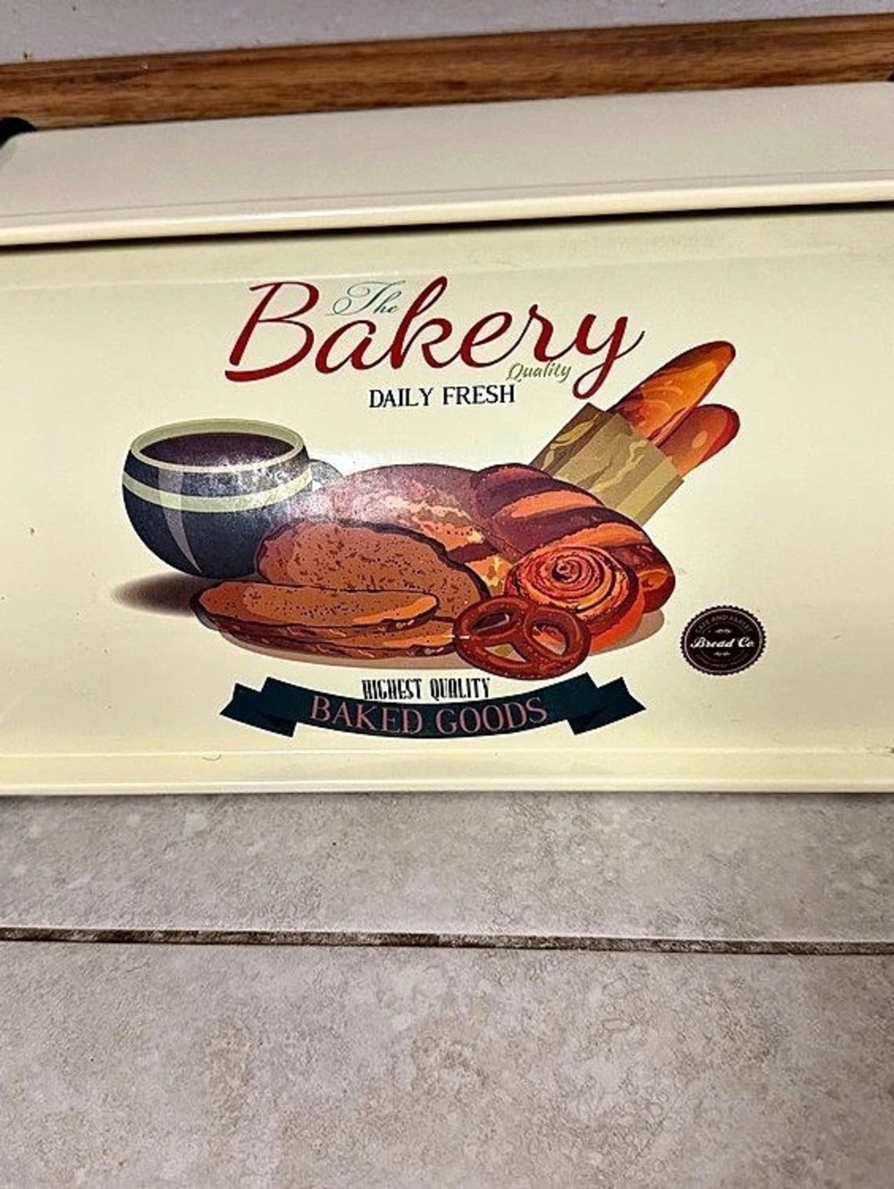 Vintage Bakery Bread Box in Cream & Black